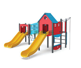 室外PE板滑梯红屋造型