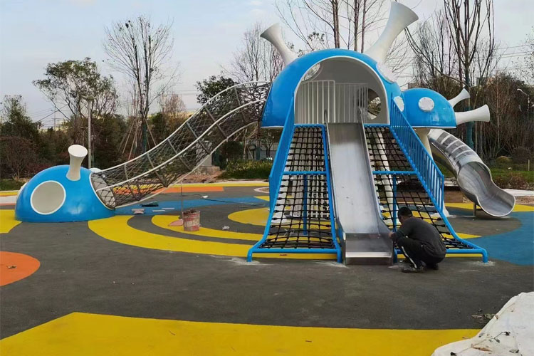 江苏南京公园不锈钢滑梯项目案例