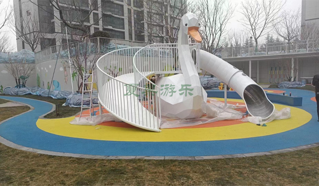 山西太原白天鹅造型不锈钢滑梯项目案例(图1)